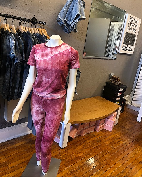 Just dreaming tie dye set t-shirt/leggings