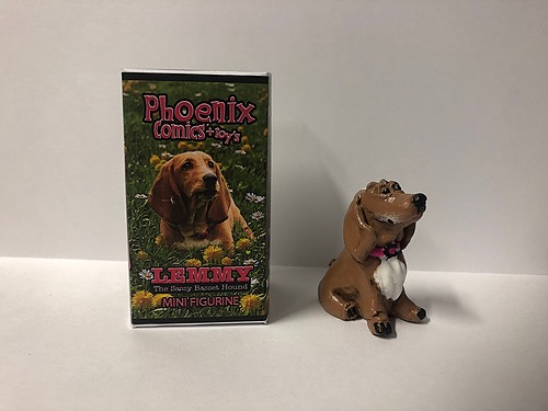 Lemmy the Sassy Basset Hound Mini Figurine