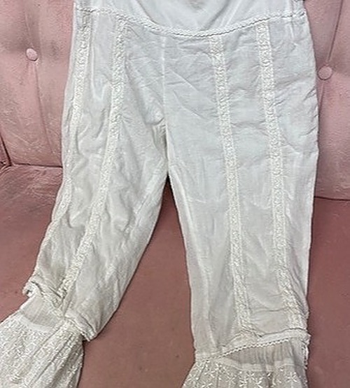 VENUS White Iliac Bloomer Pants