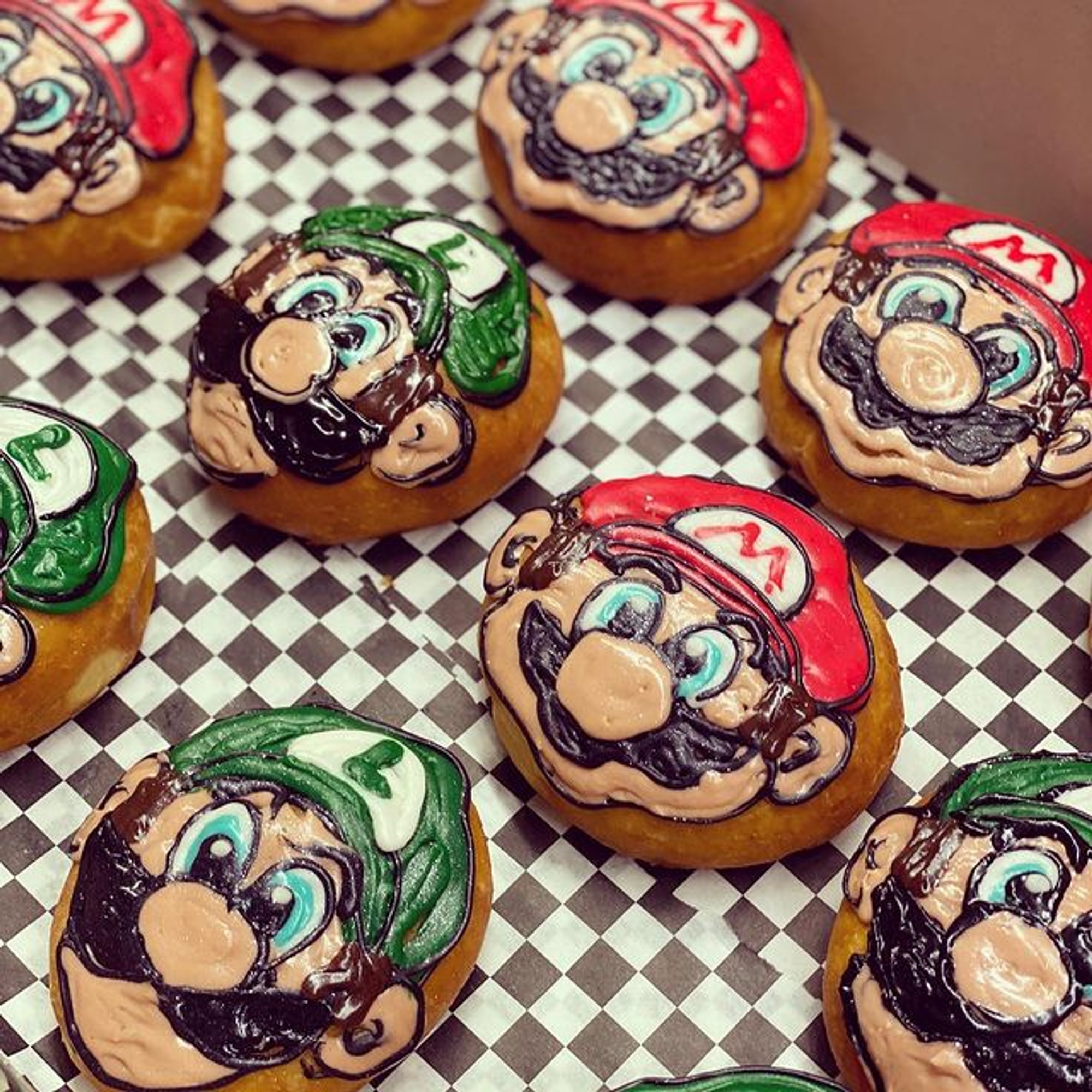 About Us Date´s Donuts