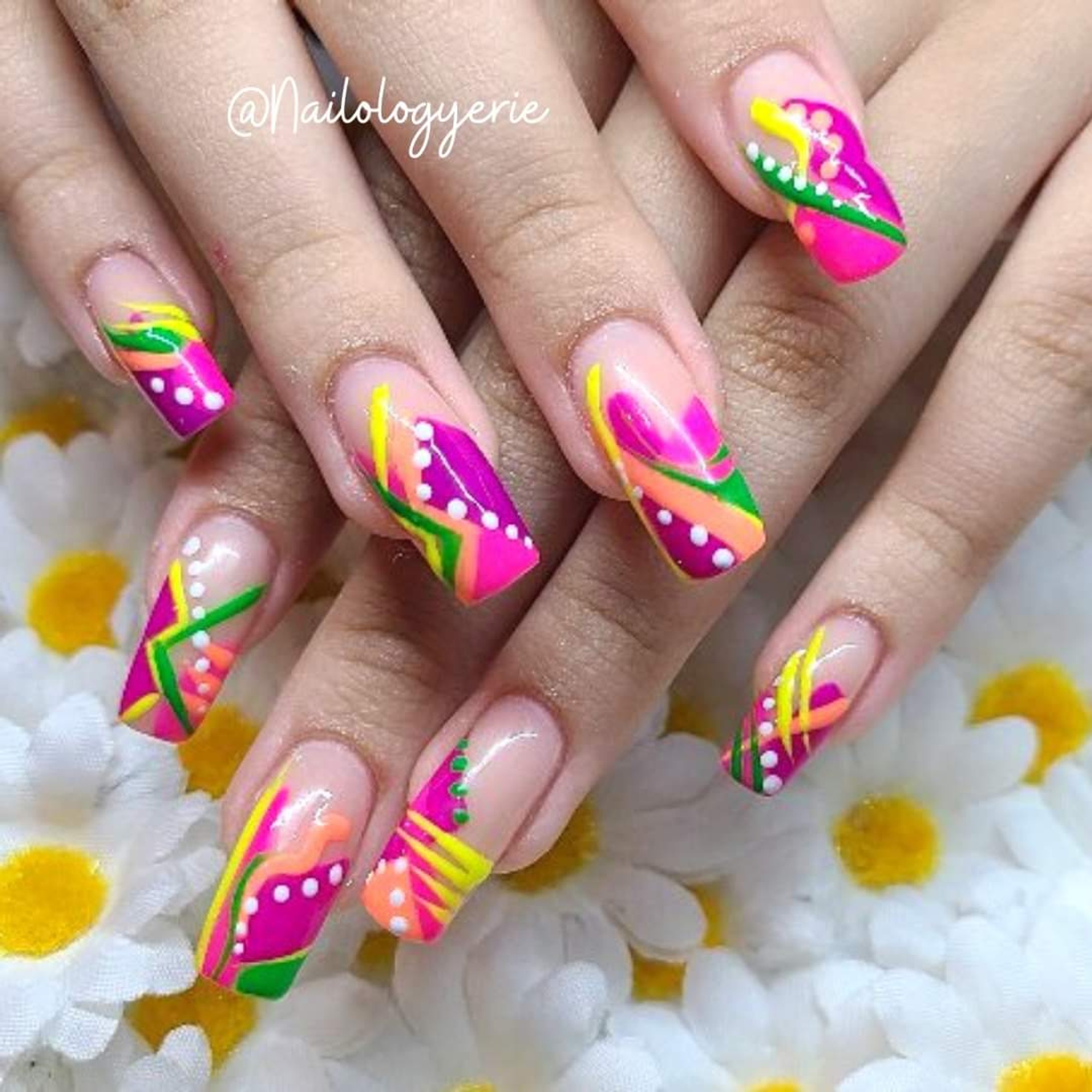 Nailology Nail Salon