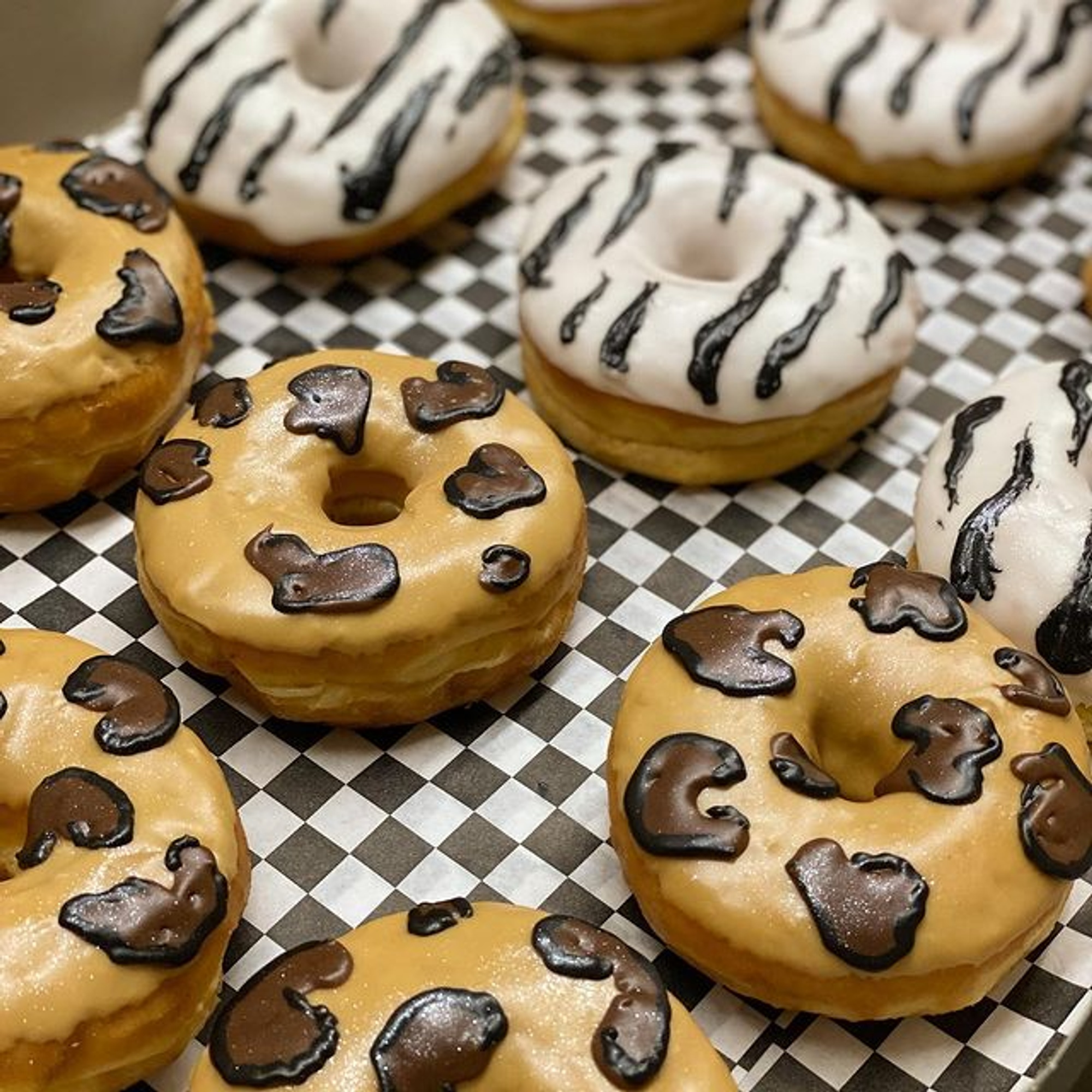 About Us Date´s Donuts