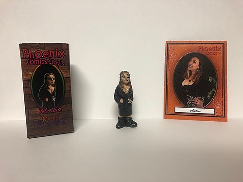 Velvetina Mistress Peace Theatre Mini Figurine