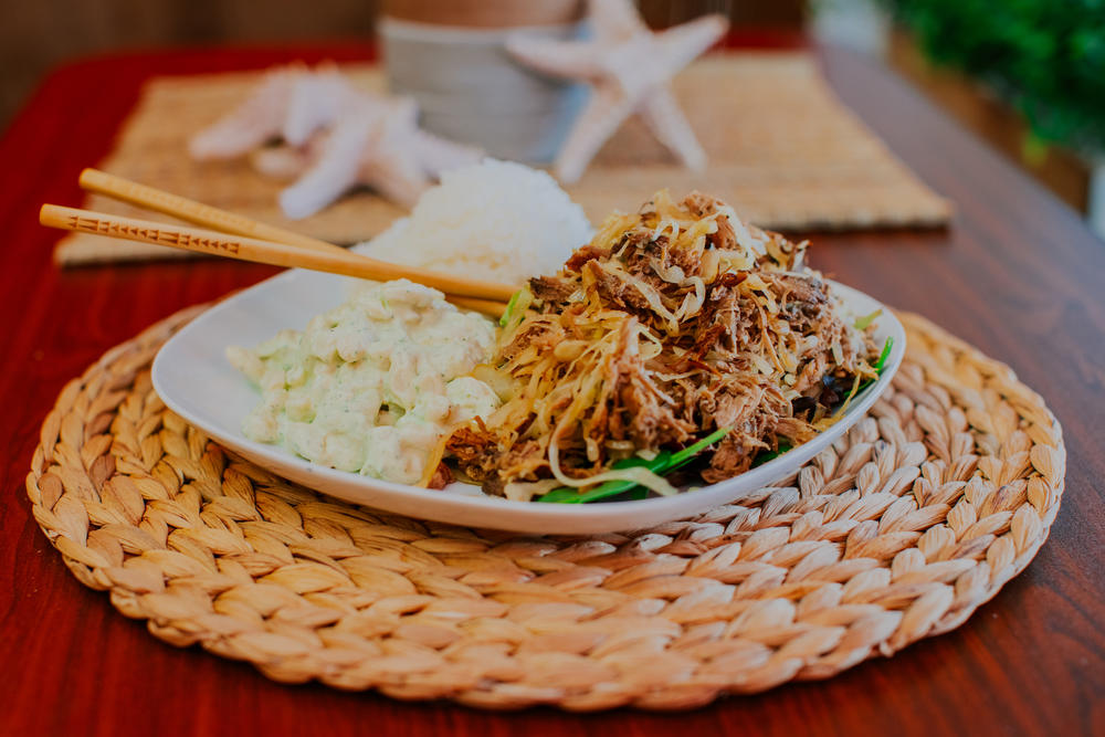 Ekahi Grill is a Hawaiian restaurant based in Colorado and in Utah with catering Menu