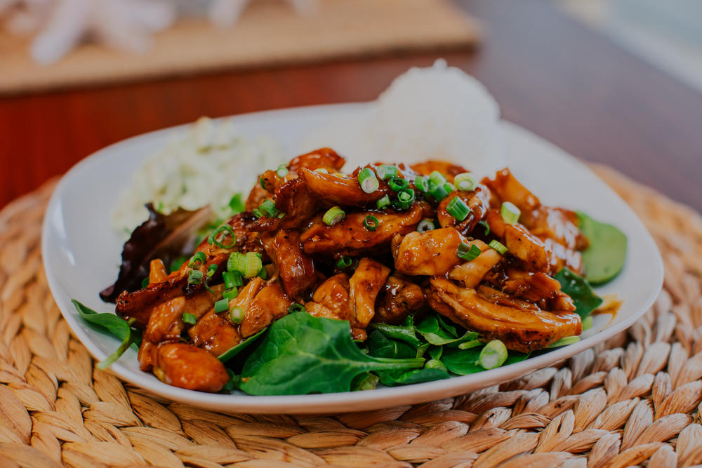 Ekahi Grill is a Hawaiian restaurant based in Colorado and in Utah with catering Menu