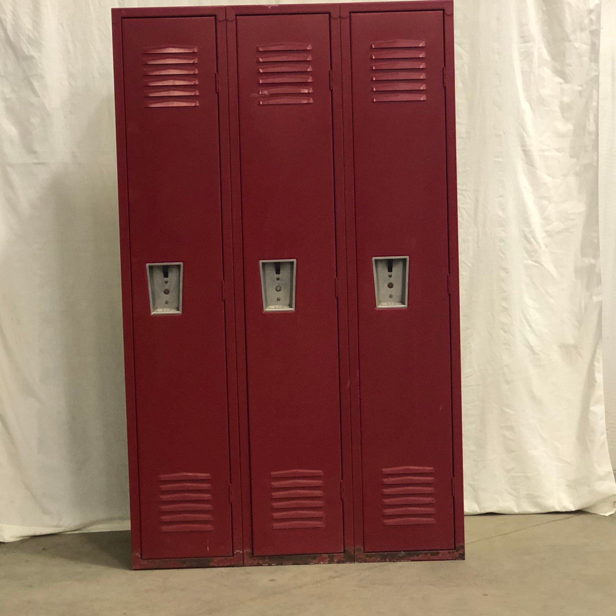 Storage & Design Group, lockers, shelving, pallet rack, new and used