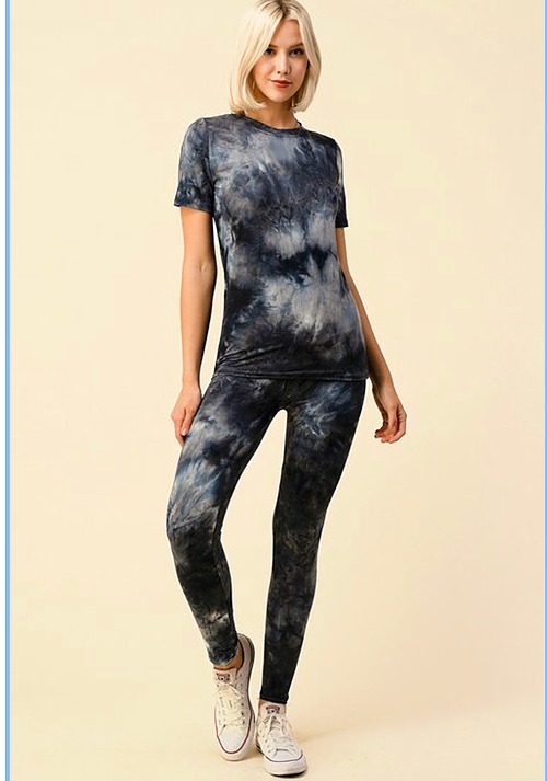 Just dreaming tie dye set t-shirt/leggings